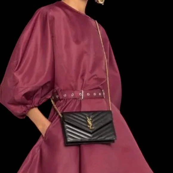 ๐ฅ YSL Envelope Crossbody Bag With Box and Dustbag EUC! - Picture 3 of 10